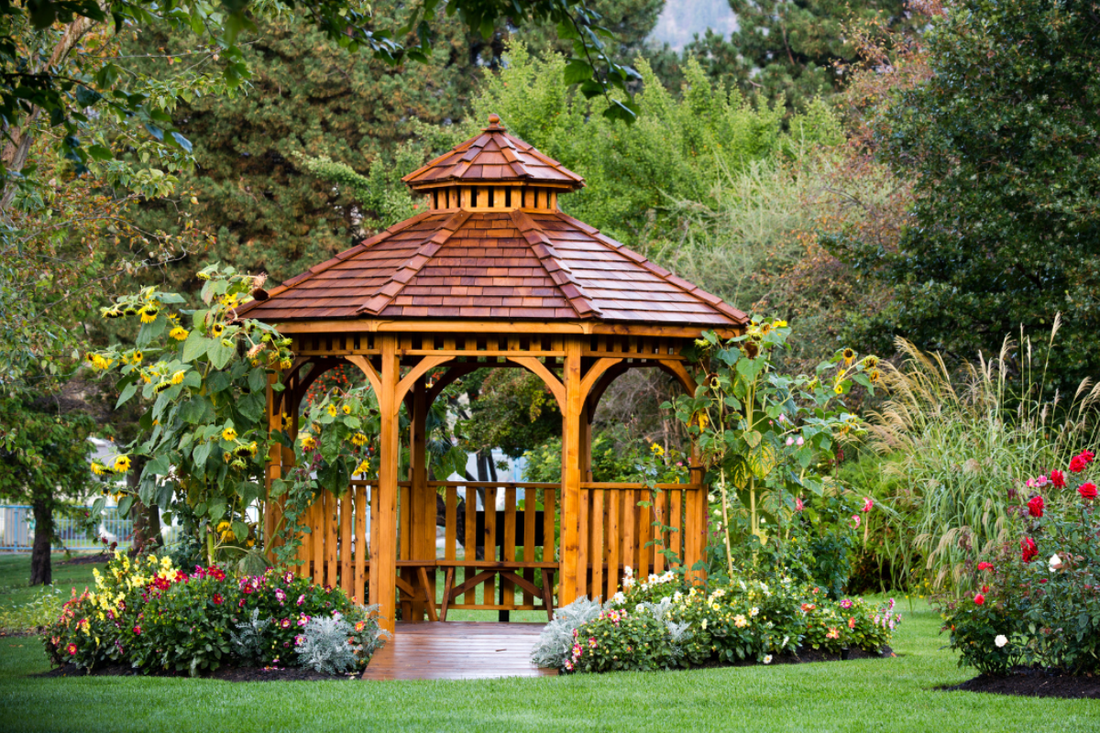 Garten-Pavillon aus Holz selbst bauen